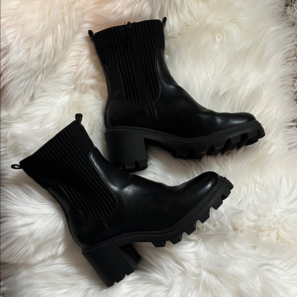 Chunky Black Ankle Lug Boots size 7